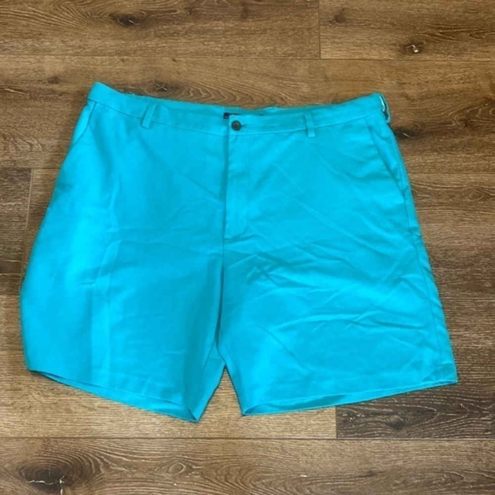 Chaps golf shorts 42
